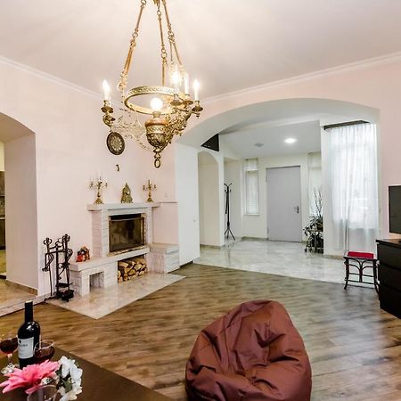 Comfortable House On Marjanishvili Тбілісі Екстер'єр фото