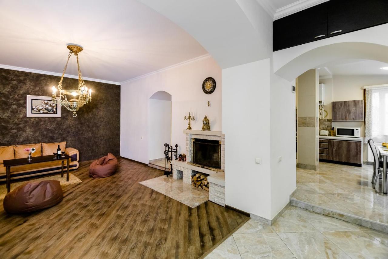 Comfortable House On Marjanishvili Тбілісі Екстер'єр фото