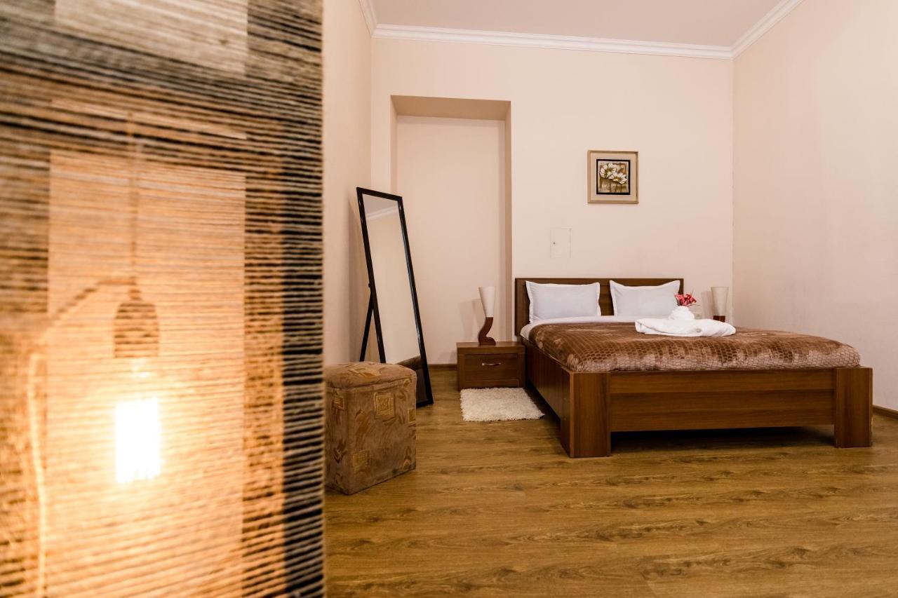 Comfortable House On Marjanishvili Тбілісі Екстер'єр фото