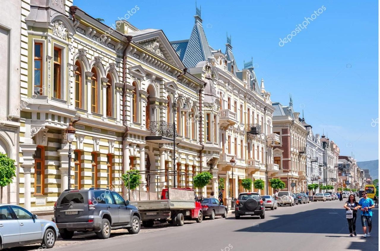 Comfortable House On Marjanishvili Тбілісі Екстер'єр фото